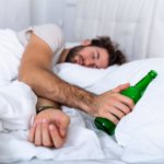 Alcool și somn – de ce nu te odihnești bine